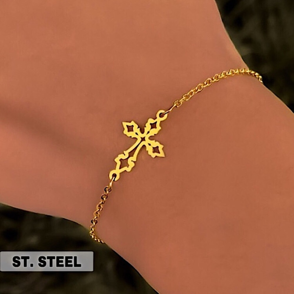 ⚜️𝟯𝟬%𝗢𝗙𝗙 𝗯𝘂𝗻𝗱𝗹𝗲𝘀 𝟯+⚜️ NEW Filigree Cross Stainless Steel Bracelet